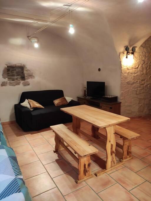 Chambre Atypique : La Grotte Bez-et-Esparon Luaran gambar